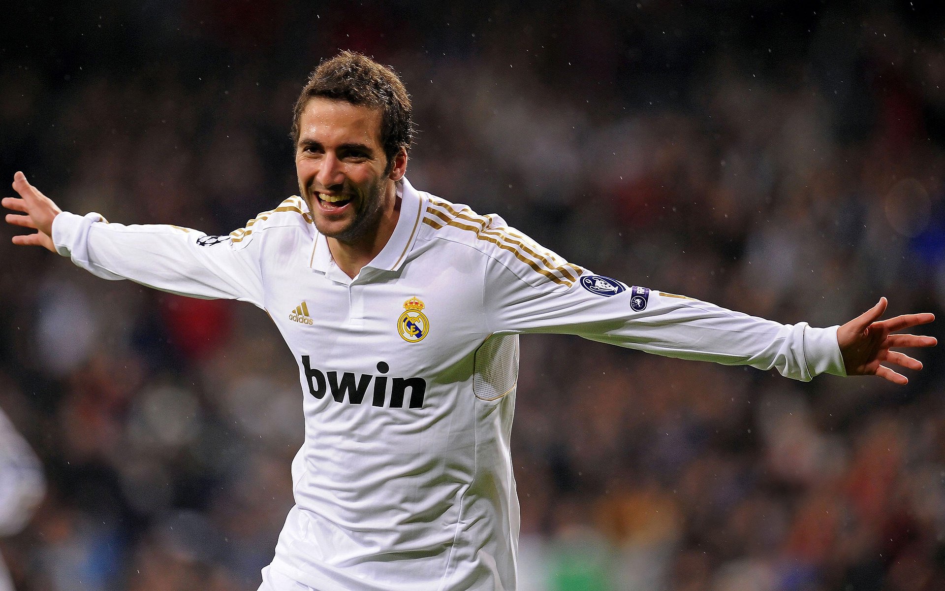 “2025世界运动会:高新体育中心举重赛让观众目瞪口呆”