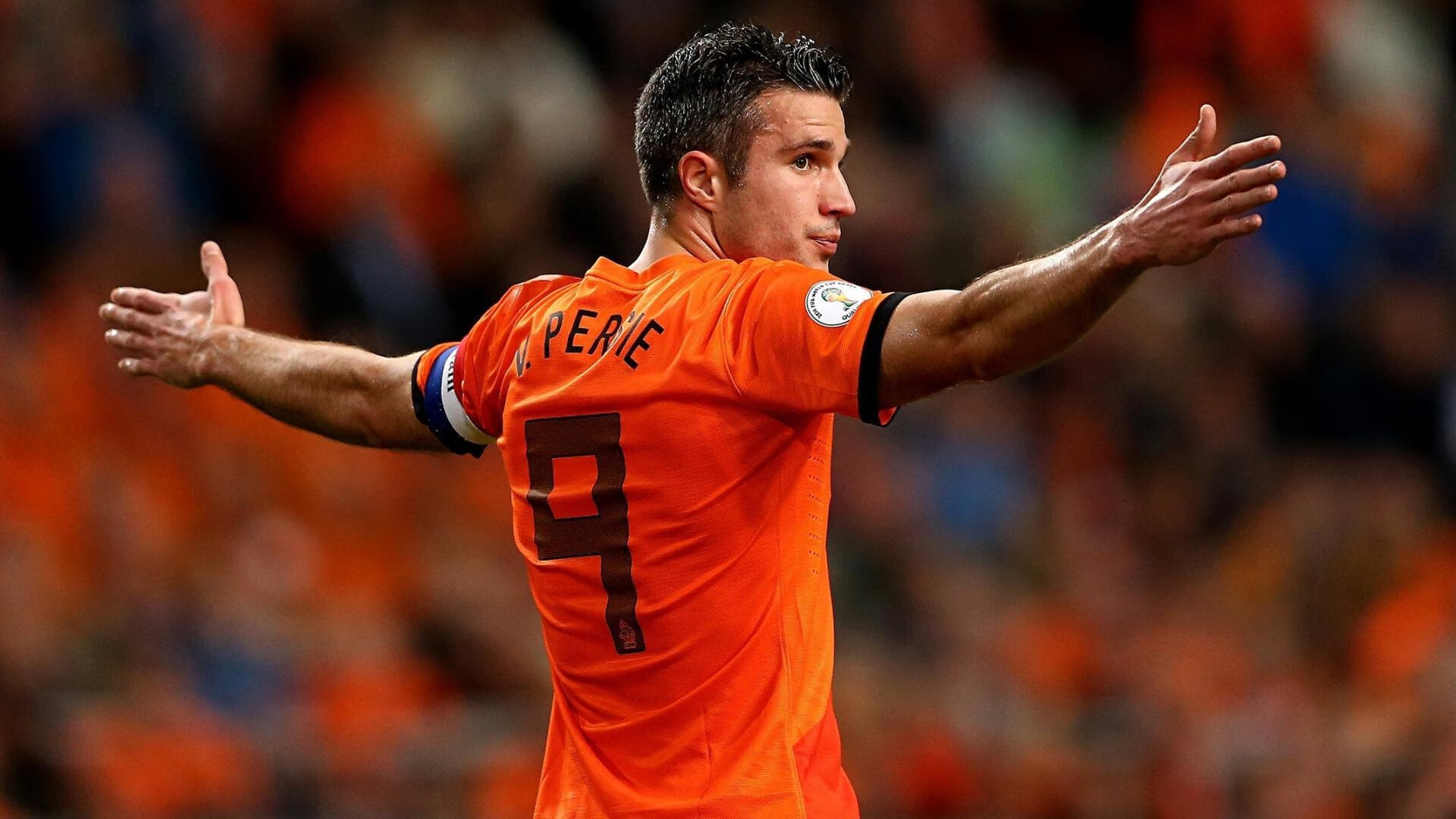 乐鱼体育官网投注-德甲火线对决：官网瞬间成现场焦点